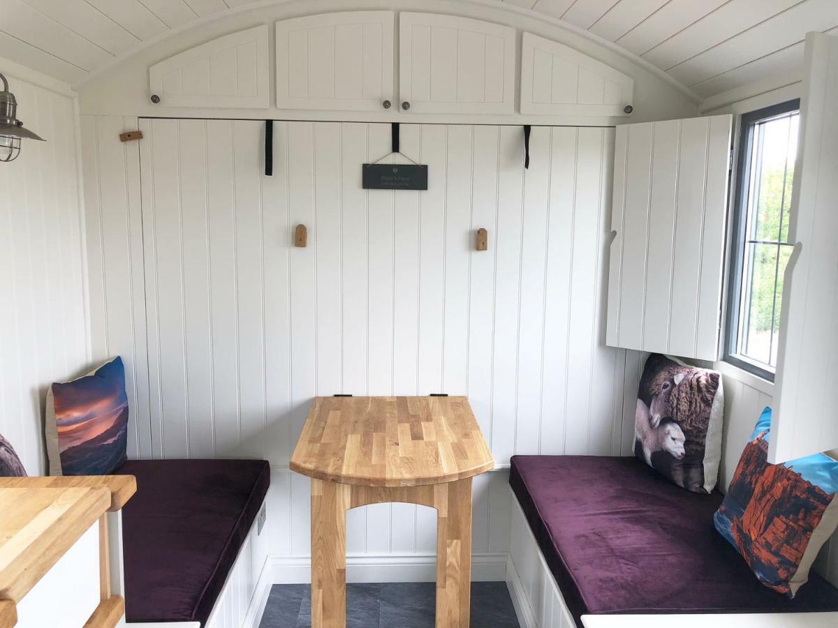 הוילה Lonmore The Shepherds Hut מראה חיצוני תמונה